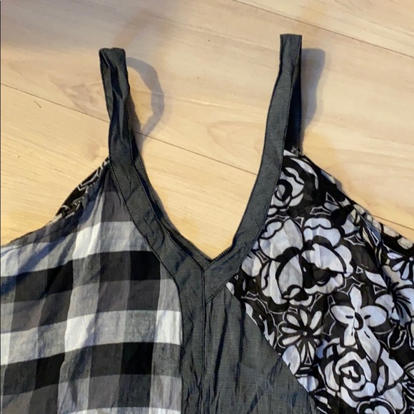 Cecico Top - Picture 2 of 5